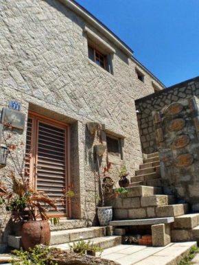 芹壁梅好石屋 Mayhao Stone House